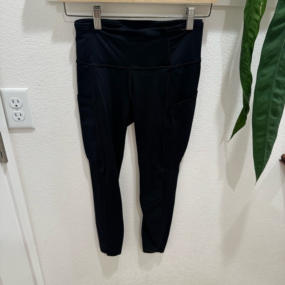 Lululemon leggings size 4 discontinued fast and free